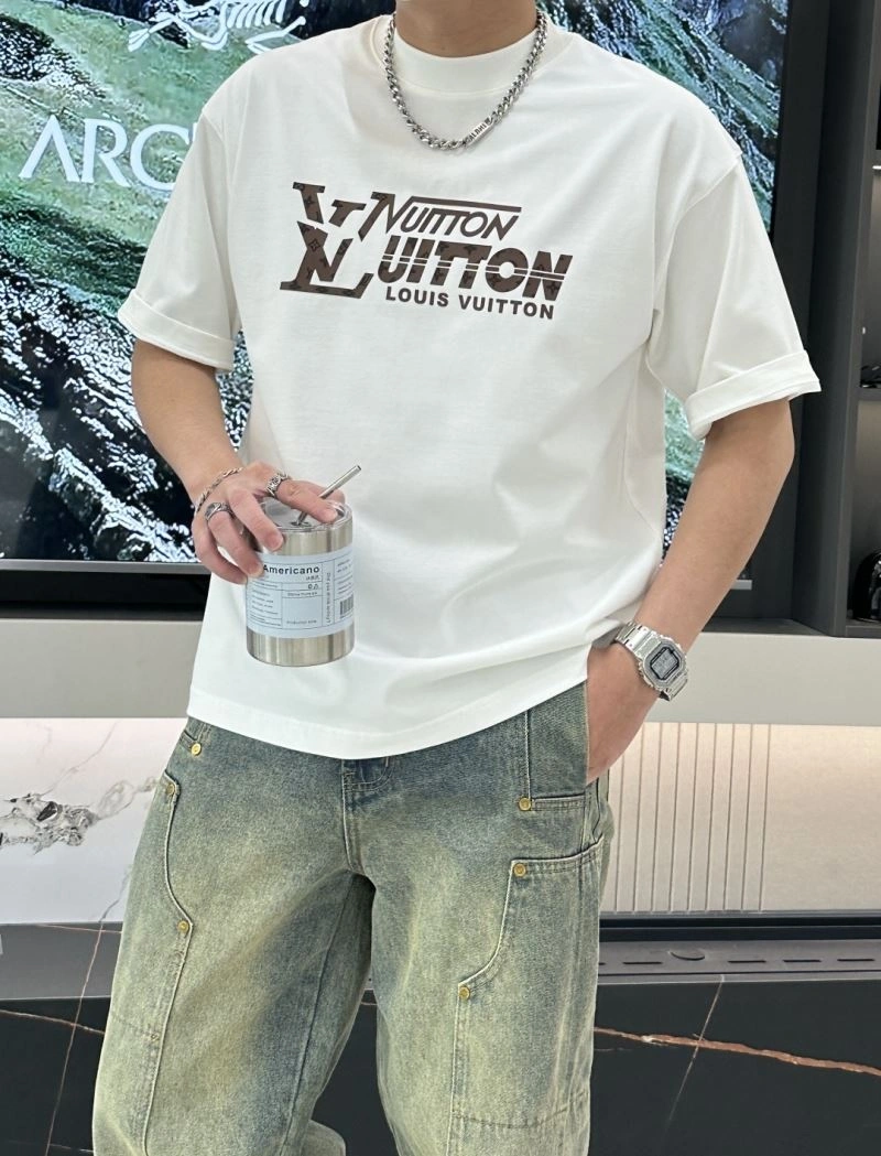 SmoothTexture Louis Vuitton T-Shirts 135673