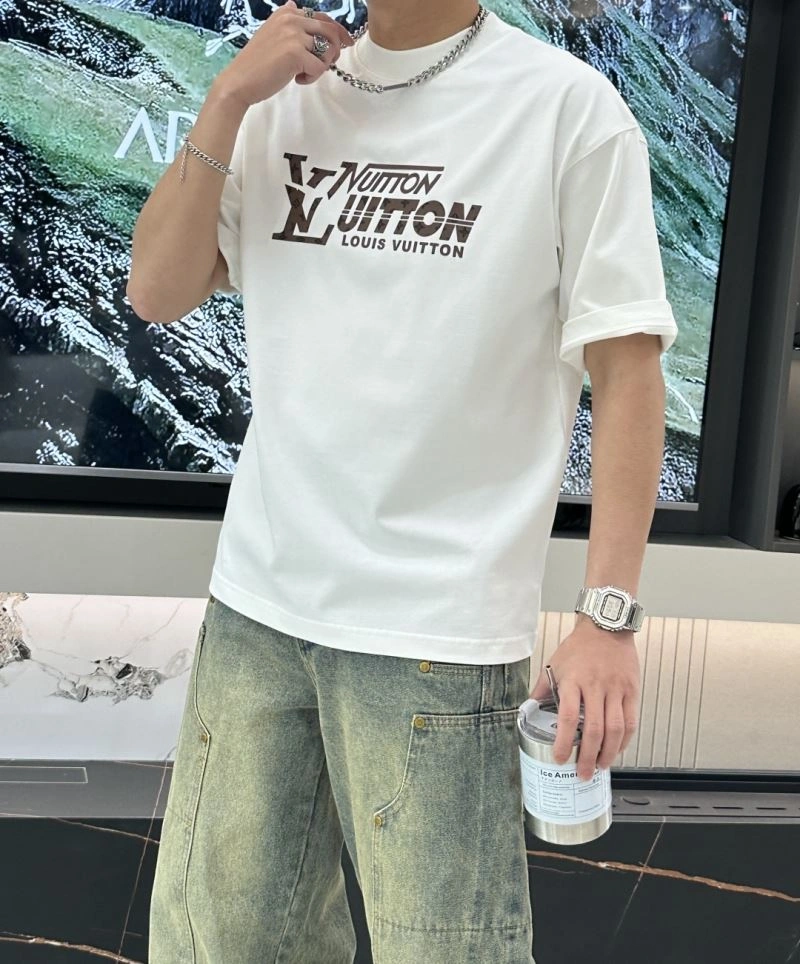 SmoothTexture Louis Vuitton T-Shirts 135673