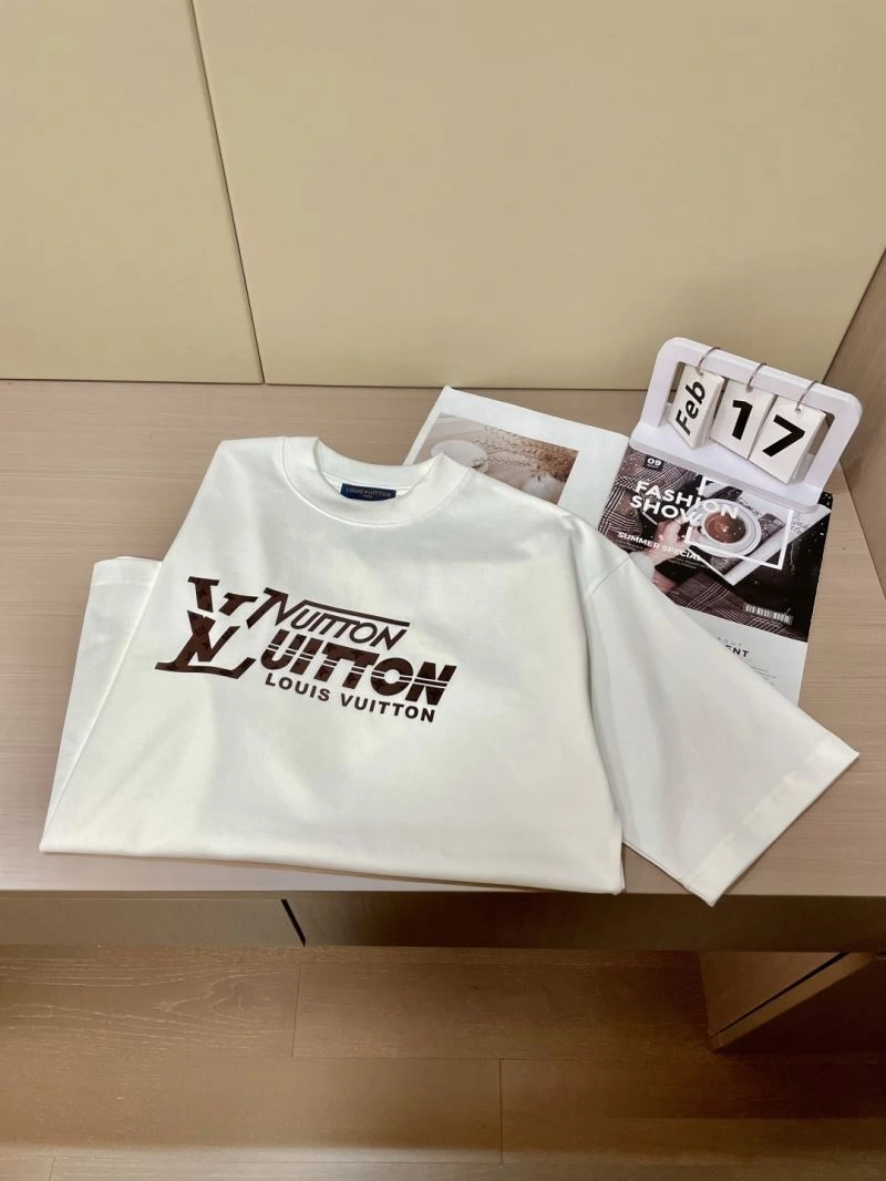 SmoothTexture Louis Vuitton T-Shirts 135673