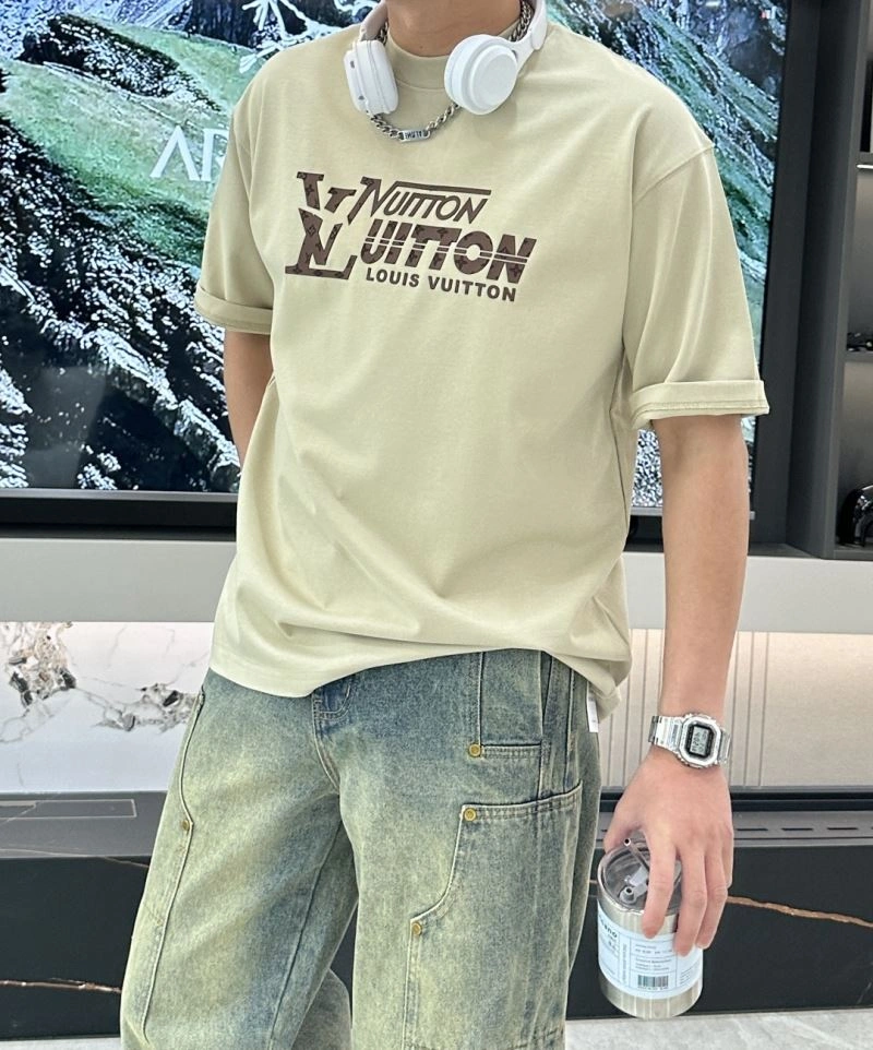 TravelReady Louis Vuitton T-Shirts 135672