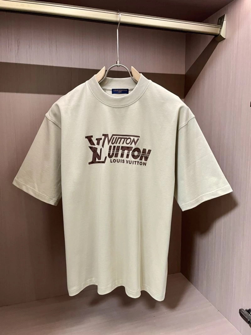 TravelReady Louis Vuitton T-Shirts 135672