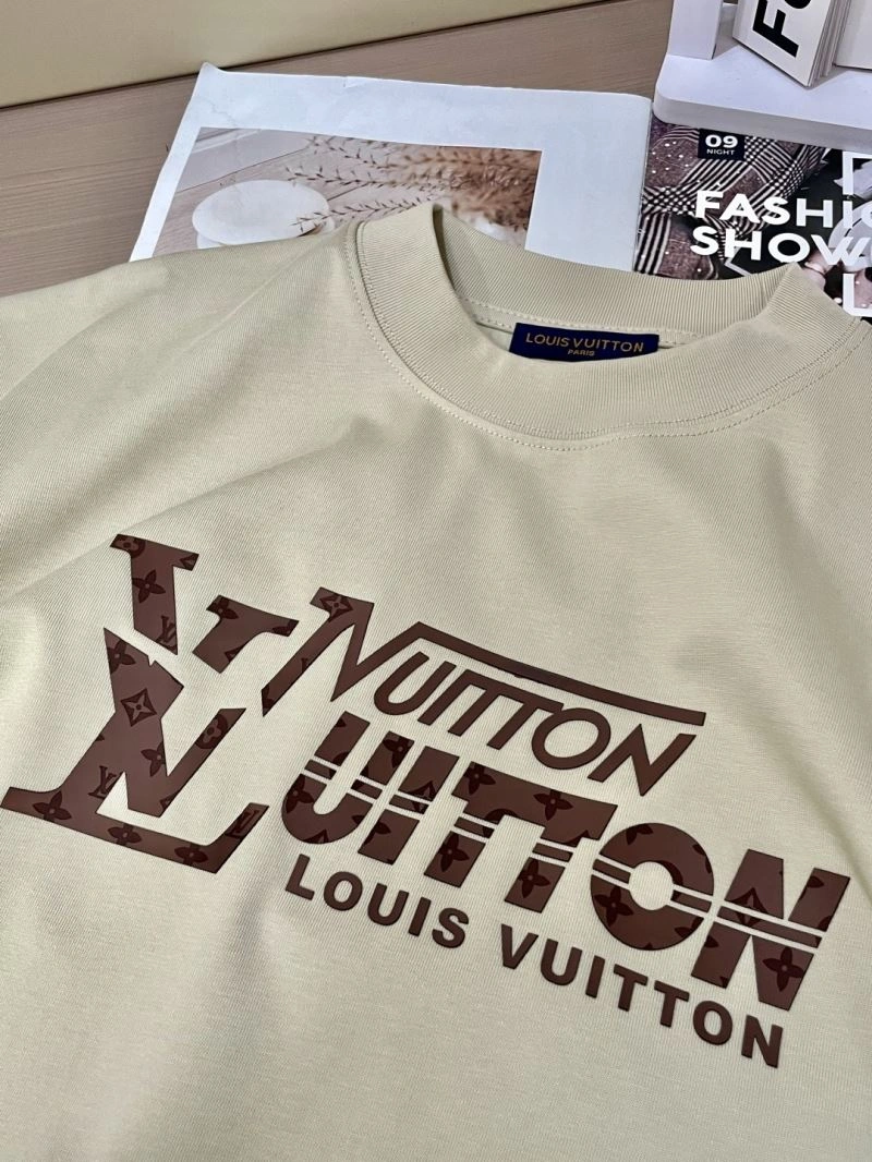 TravelReady Louis Vuitton T-Shirts 135672