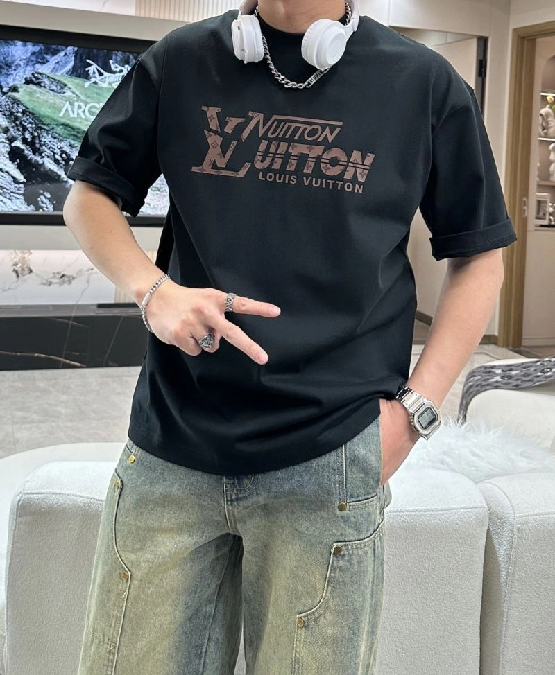 Louis Vuitton T-Shirts Vibrant 135674