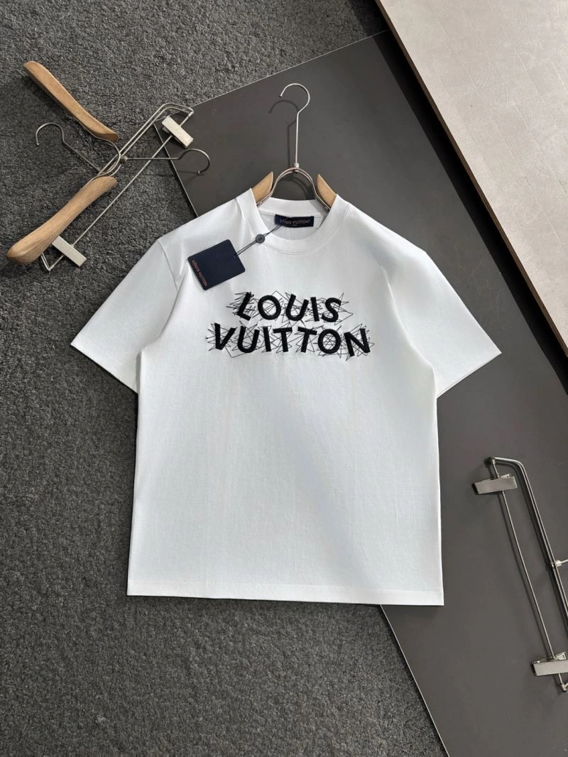 Louis Vuitton T-Shirts EasyMatch 135681
