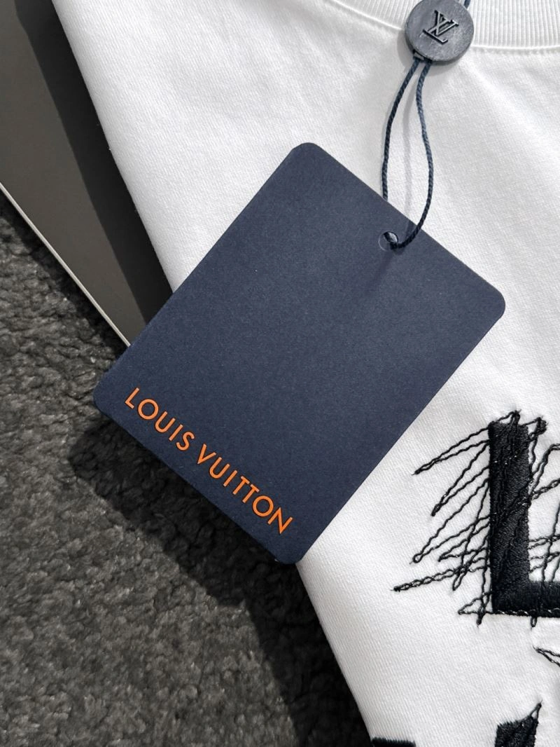 Louis Vuitton T-Shirts EasyMatch 135681