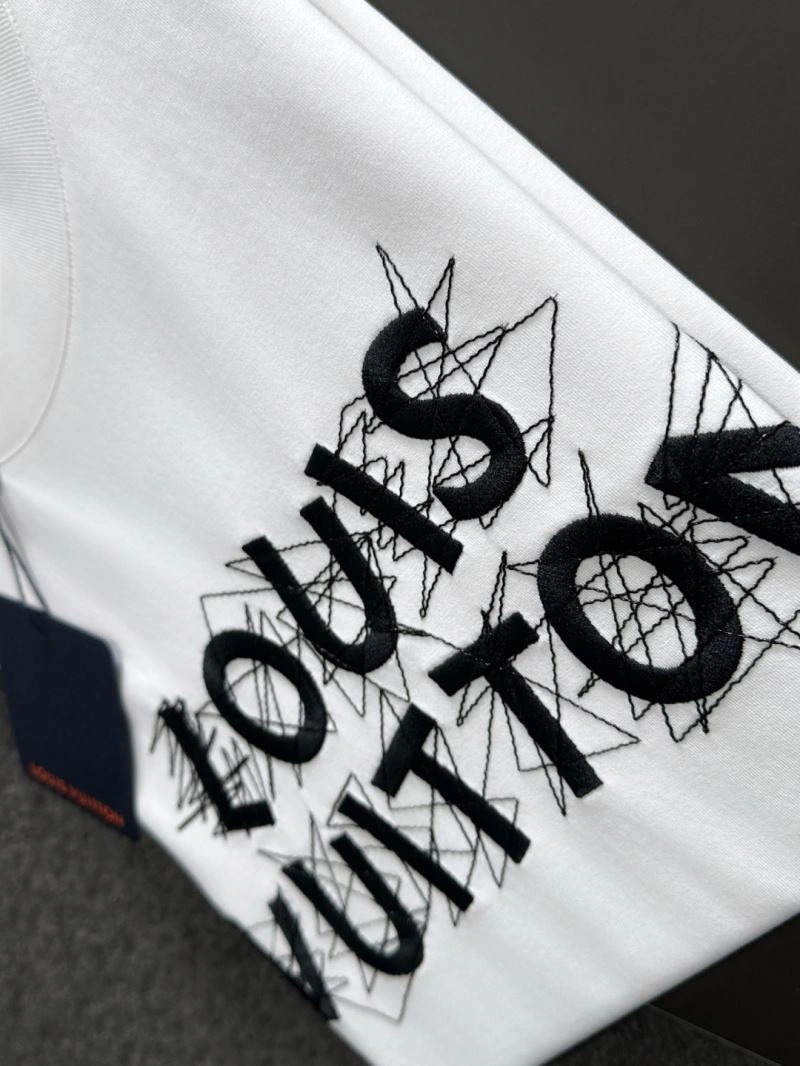 Louis Vuitton T-Shirts EasyMatch 135681