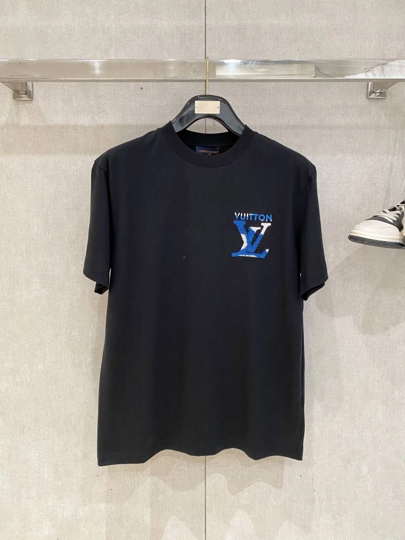 Louis Vuitton T-Shirts Youthful 135671