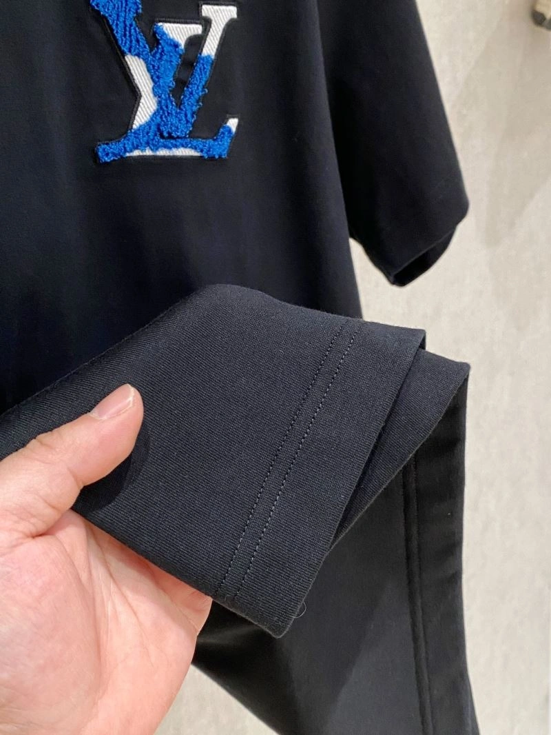 Louis Vuitton T-Shirts Youthful 135671