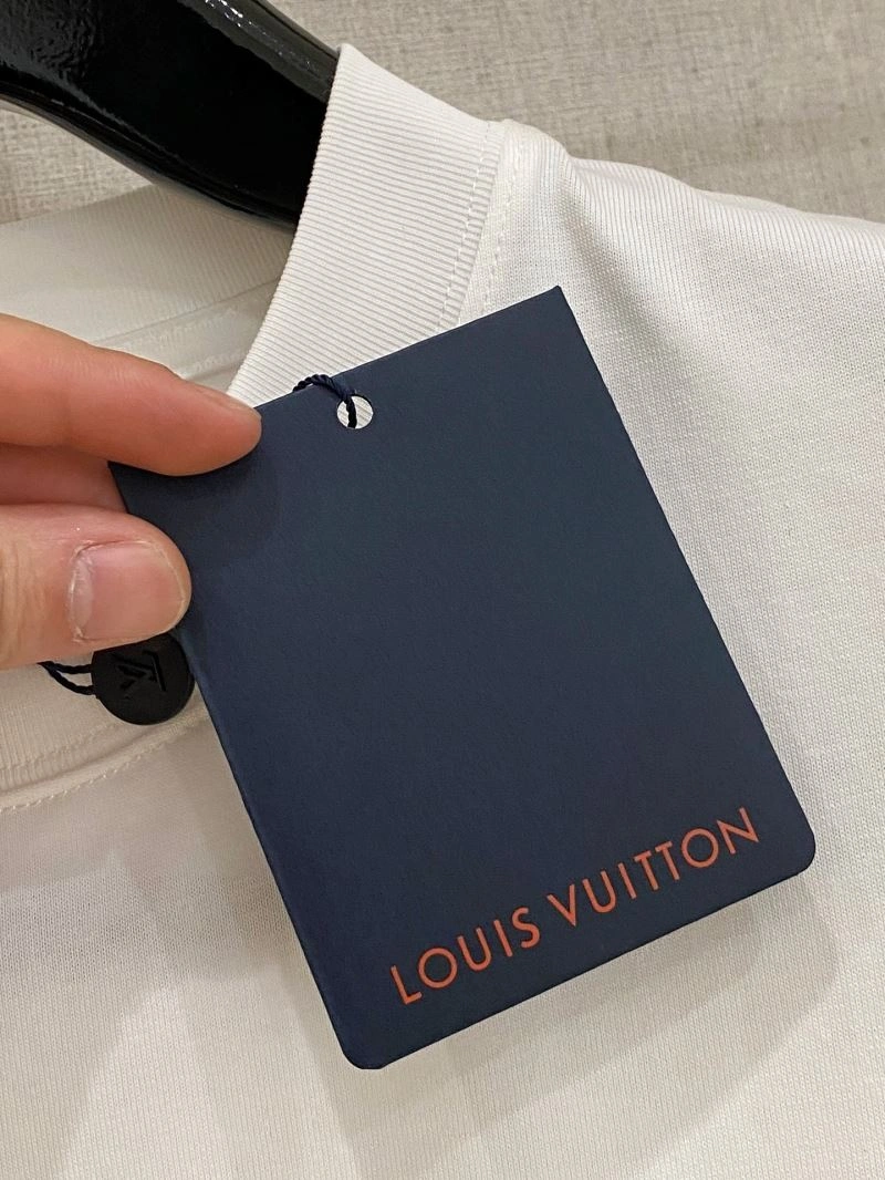 Louis Vuitton T-Shirts Supportive 135669