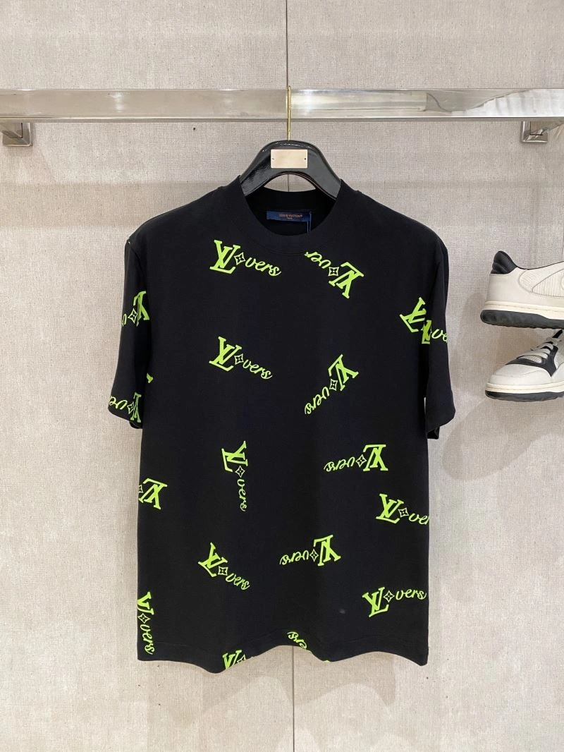 Louis Vuitton T-Shirts Comfortable 135666