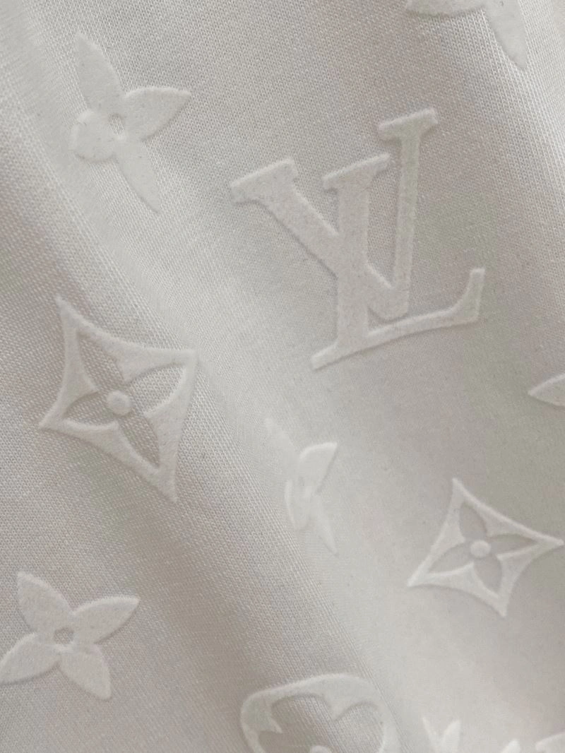 ModernLook Louis Vuitton T-Shirts 135662
