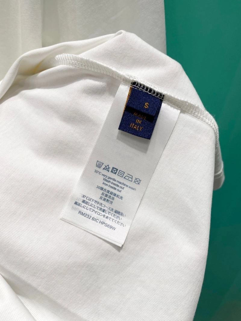 MoistureWicking Louis Vuitton T-Shirts 135648