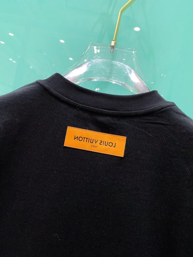 WaterResistant Louis Vuitton T-Shirts 135643