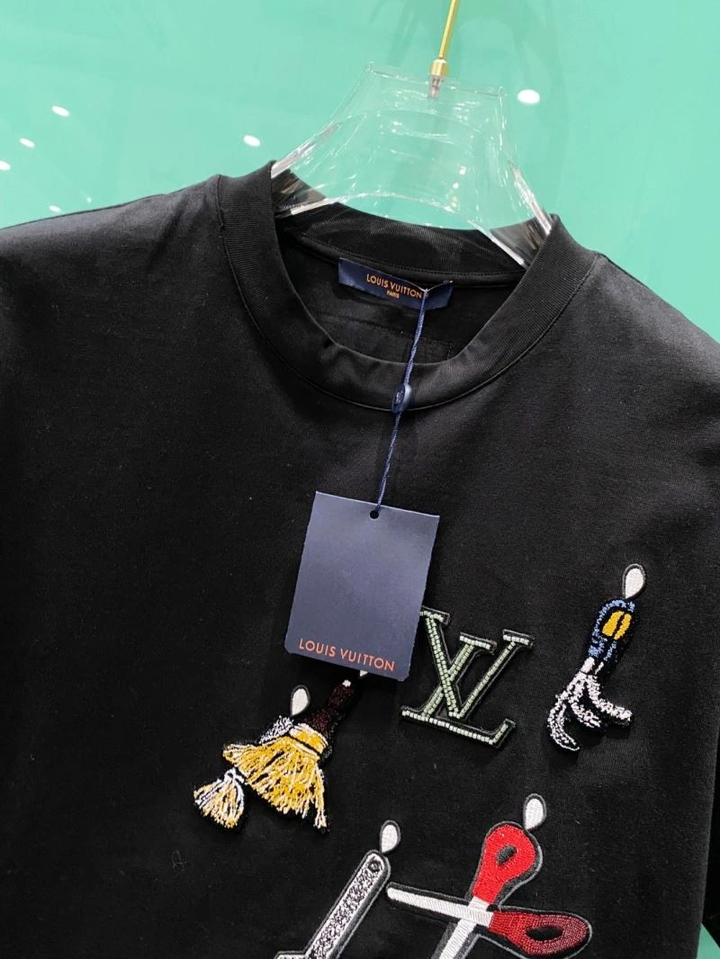 WaterResistant Louis Vuitton T-Shirts 135643