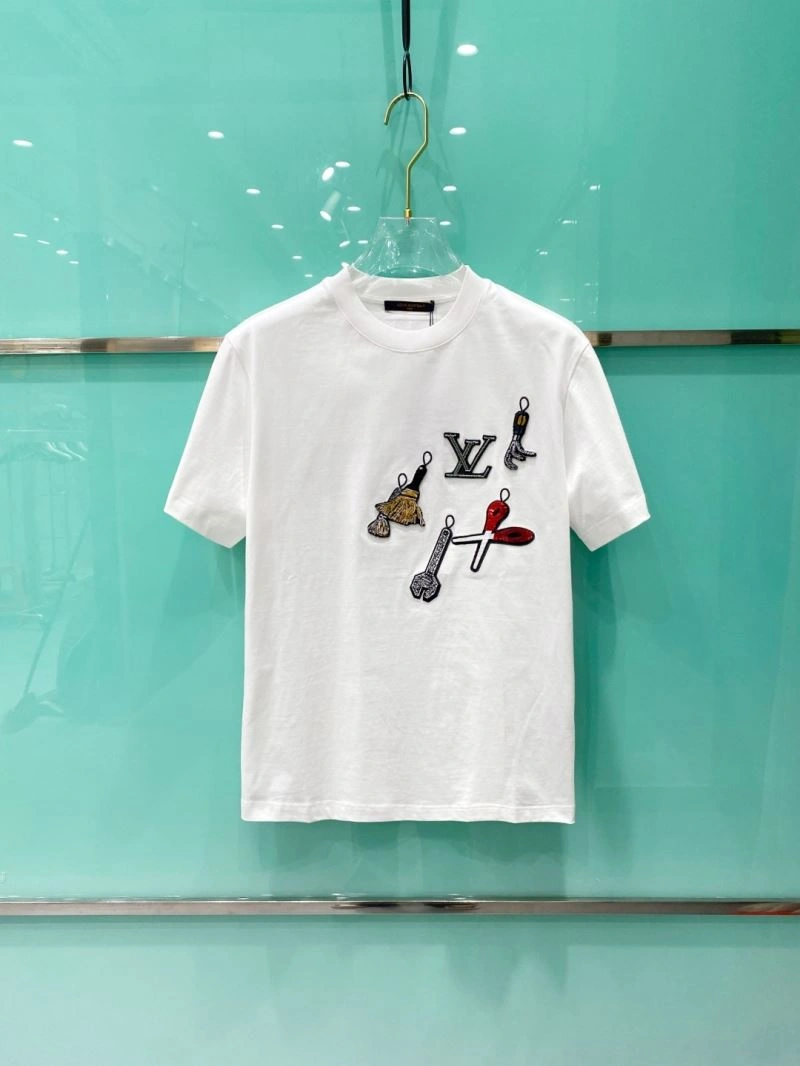 Louis Vuitton T-Shirts WeatherProof 135642
