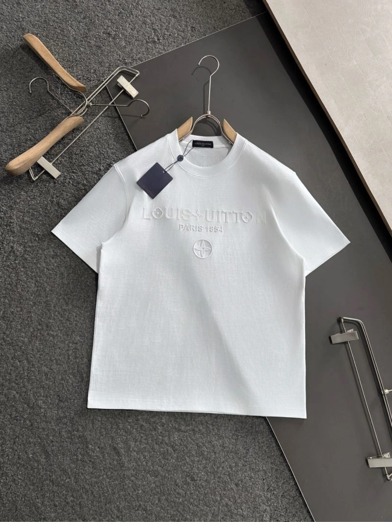 Louis Vuitton T-Shirts Flexible 135639