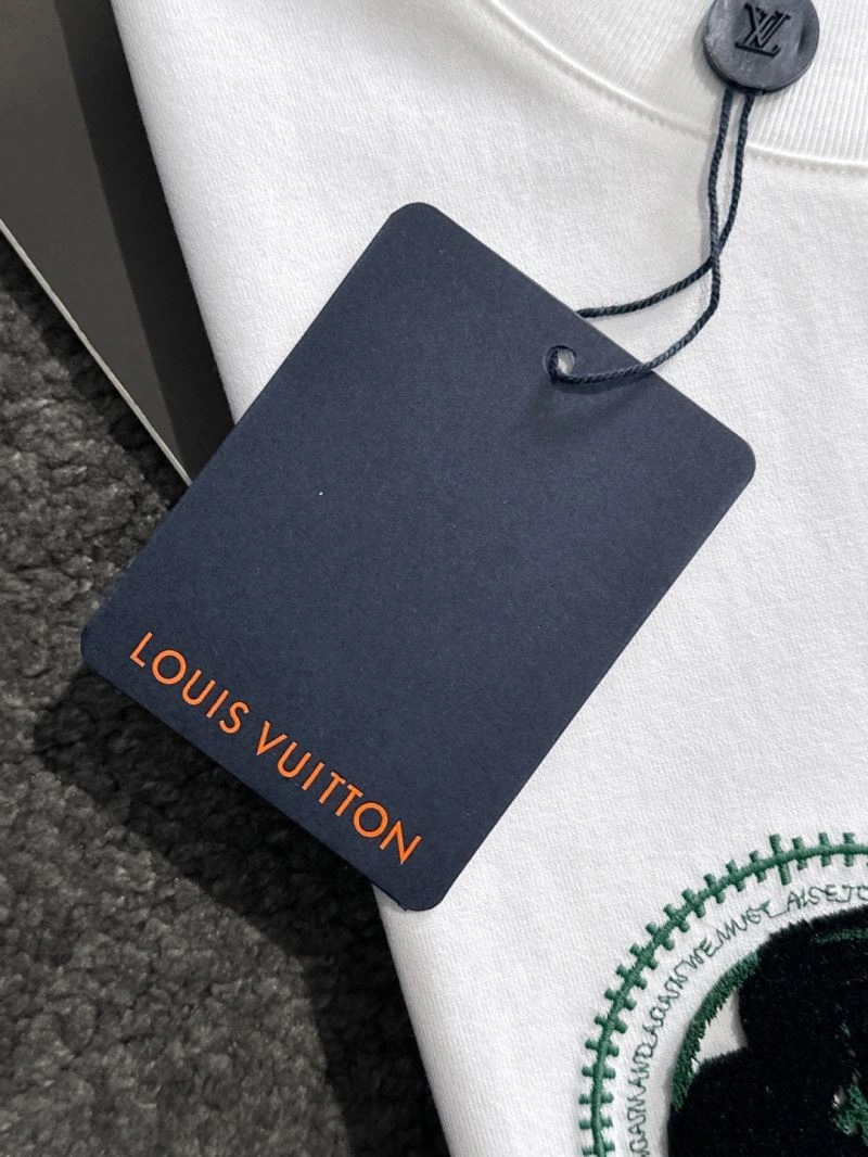 Louis Vuitton T-Shirts Sporty 135635