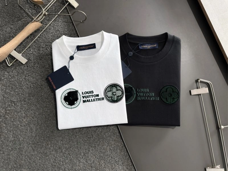 Affordable Louis Vuitton T-Shirts 135647