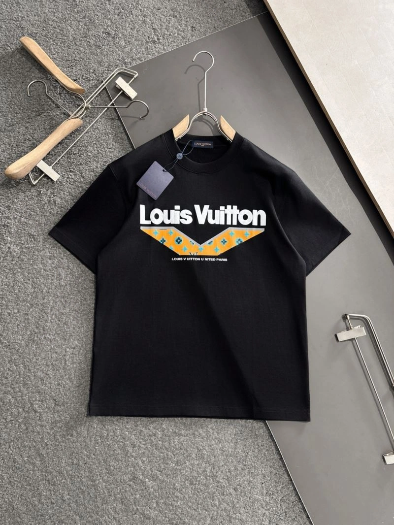 RelaxedFit Louis Vuitton T-Shirts 135665