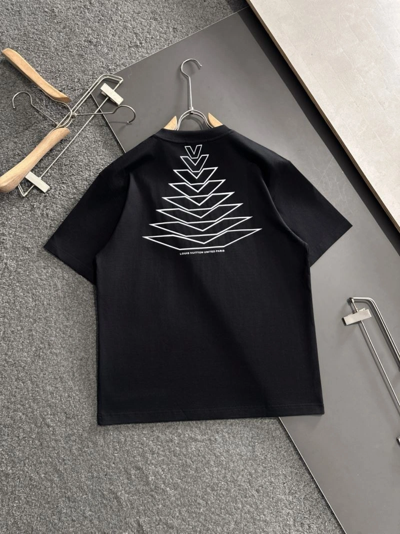 RelaxedFit Louis Vuitton T-Shirts 135665