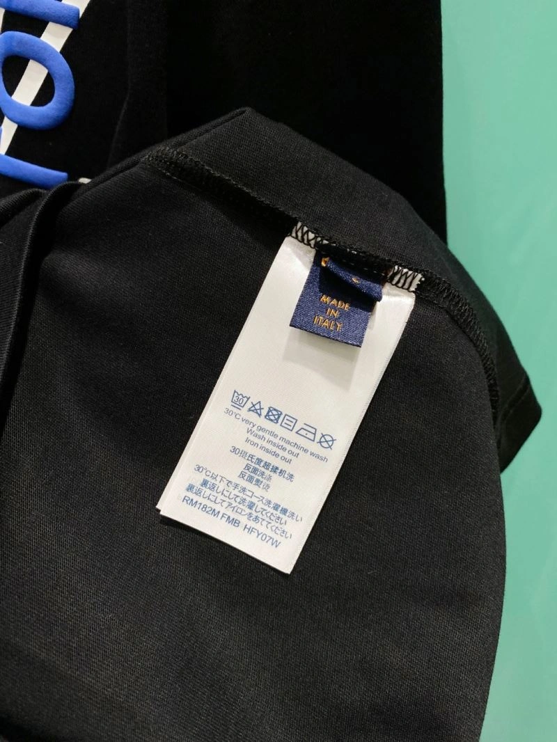 Louis Vuitton T-Shirts Compact 135638
