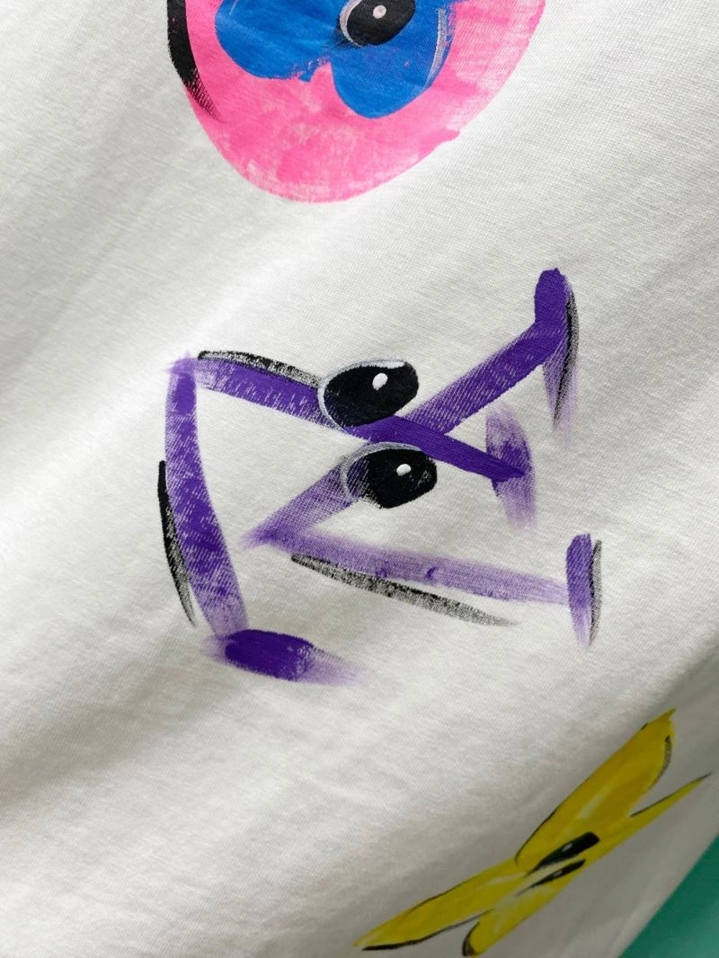 Stylish Louis Vuitton T-Shirts 135655