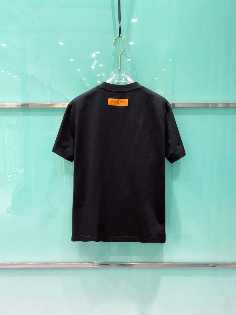 Seasonal Louis Vuitton T-Shirts 135654