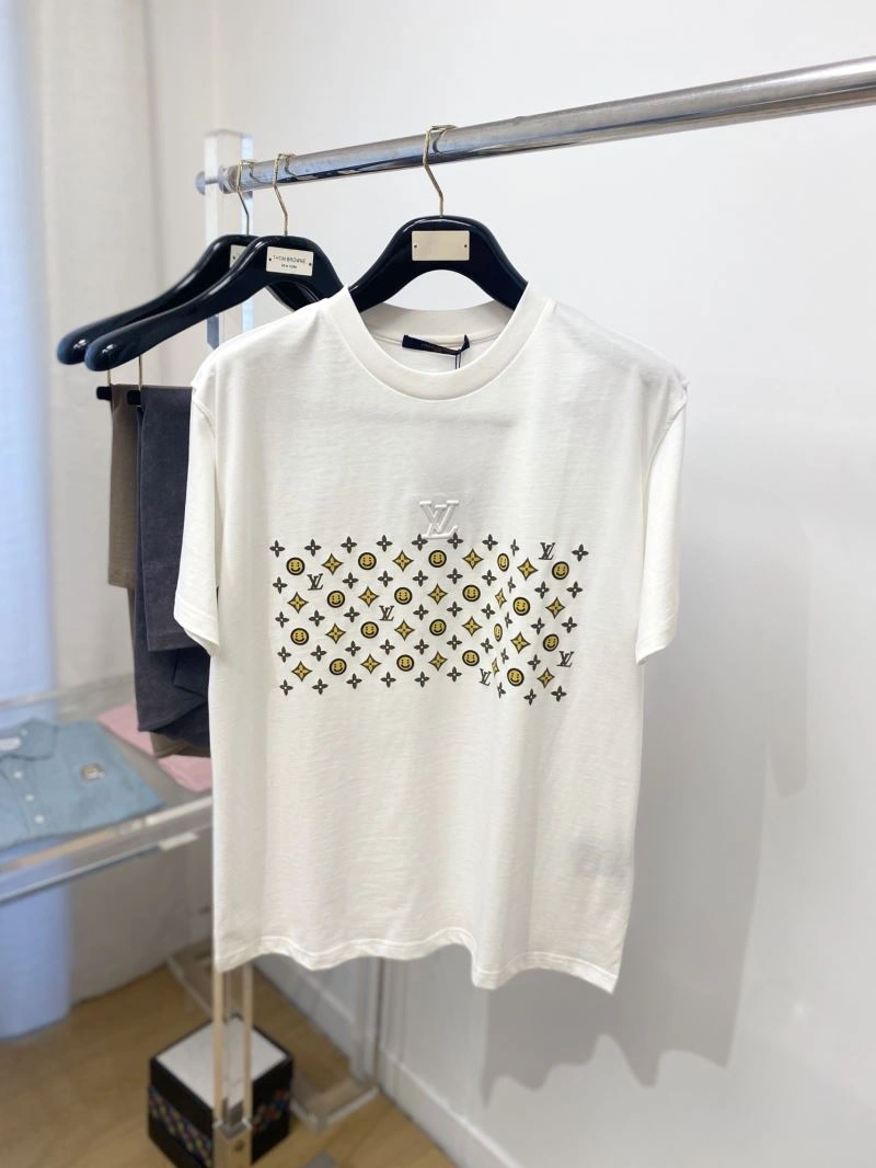 SoftTouch Louis Vuitton T-Shirts 135657