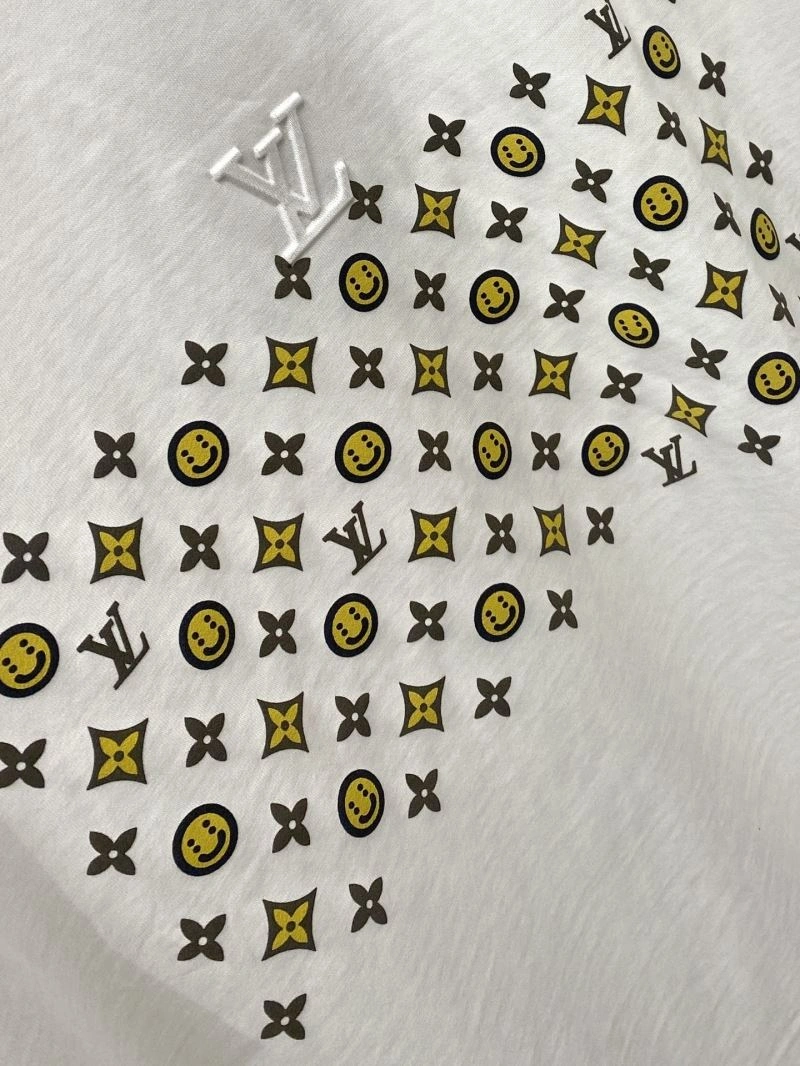 SoftTouch Louis Vuitton T-Shirts 135657
