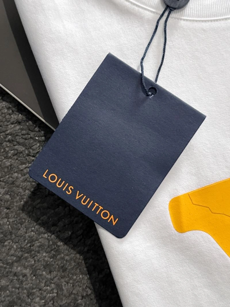 ZipUp Louis Vuitton T-Shirts 135632