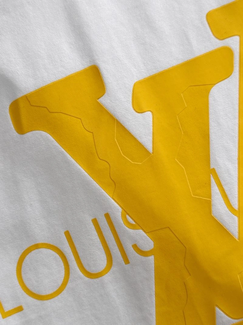 ZipUp Louis Vuitton T-Shirts 135632
