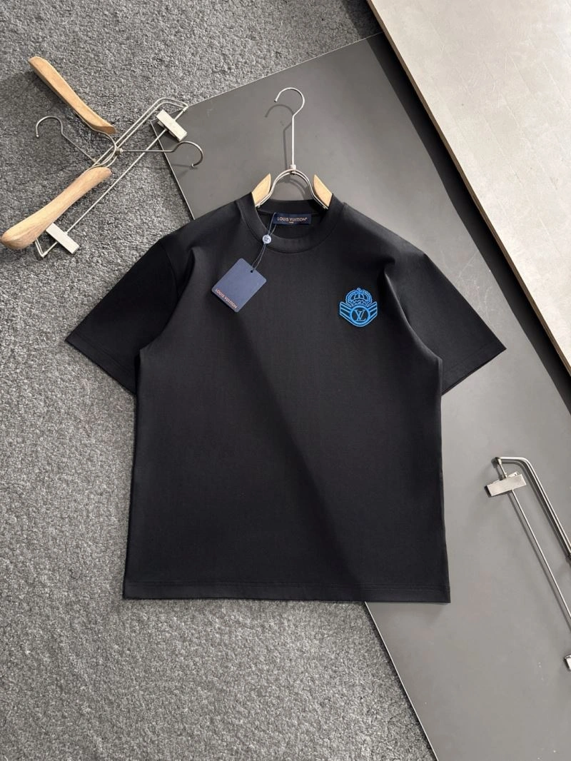 Sophisticated Louis Vuitton T-Shirts 135644