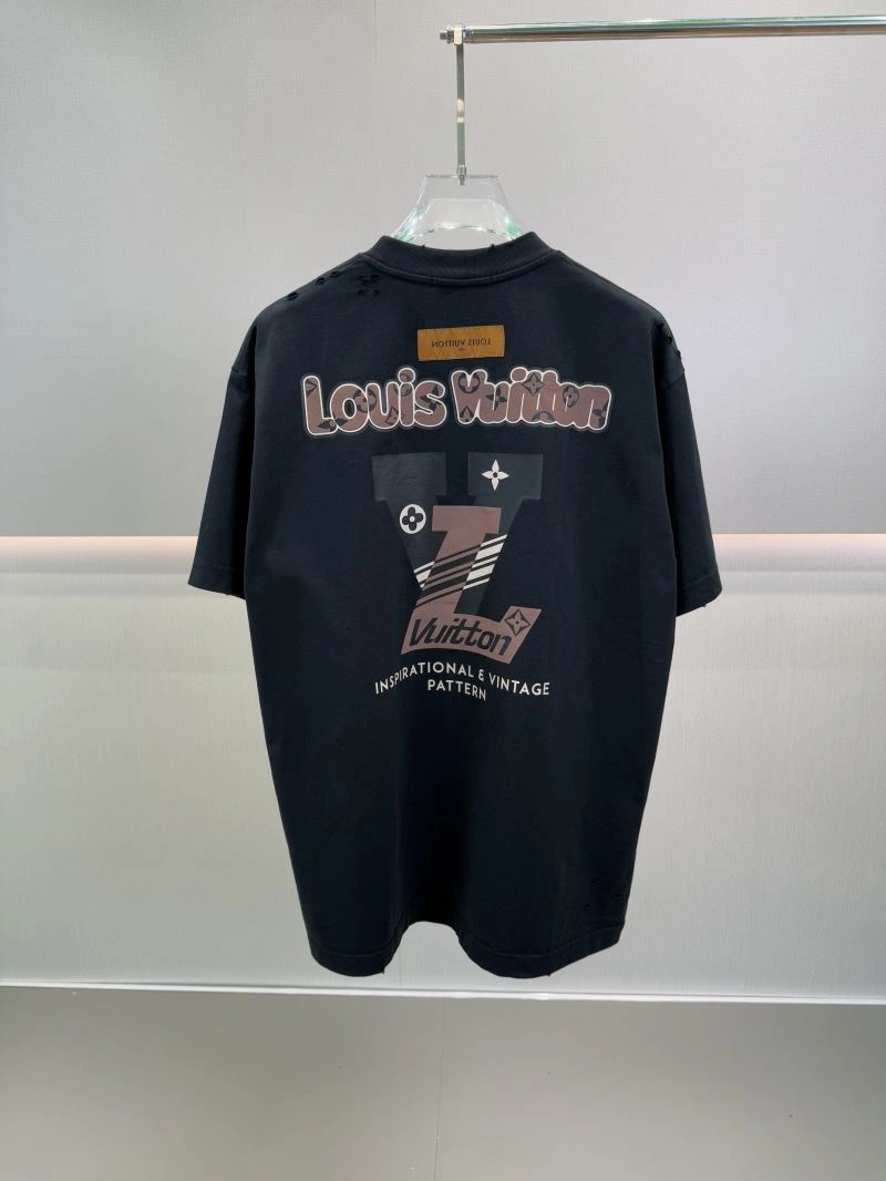 Fashionable Louis Vuitton T-Shirts 135629