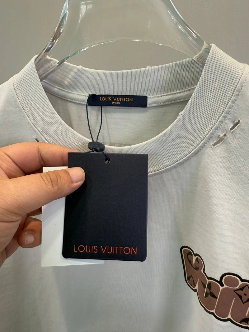 Louis Vuitton T-Shirts Refined 135628