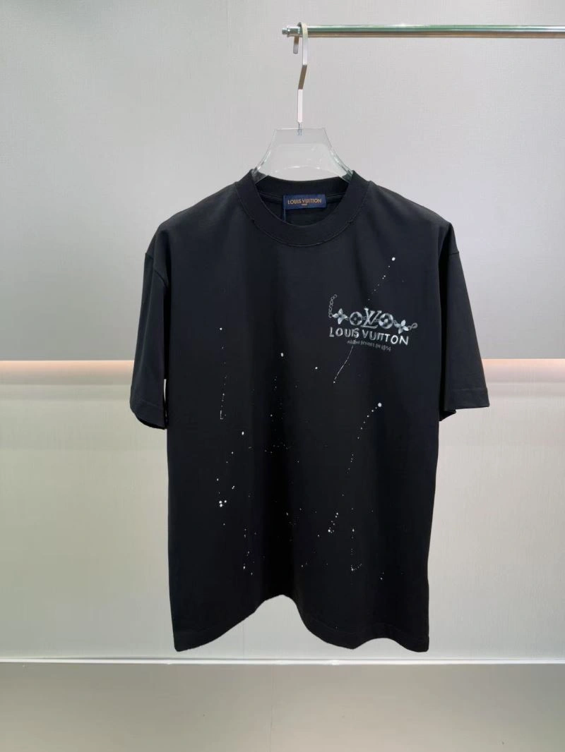 Modern Louis Vuitton T-Shirts 135621