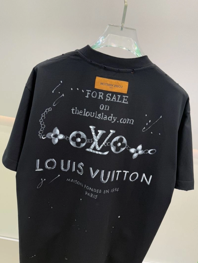 Modern Louis Vuitton T-Shirts 135621