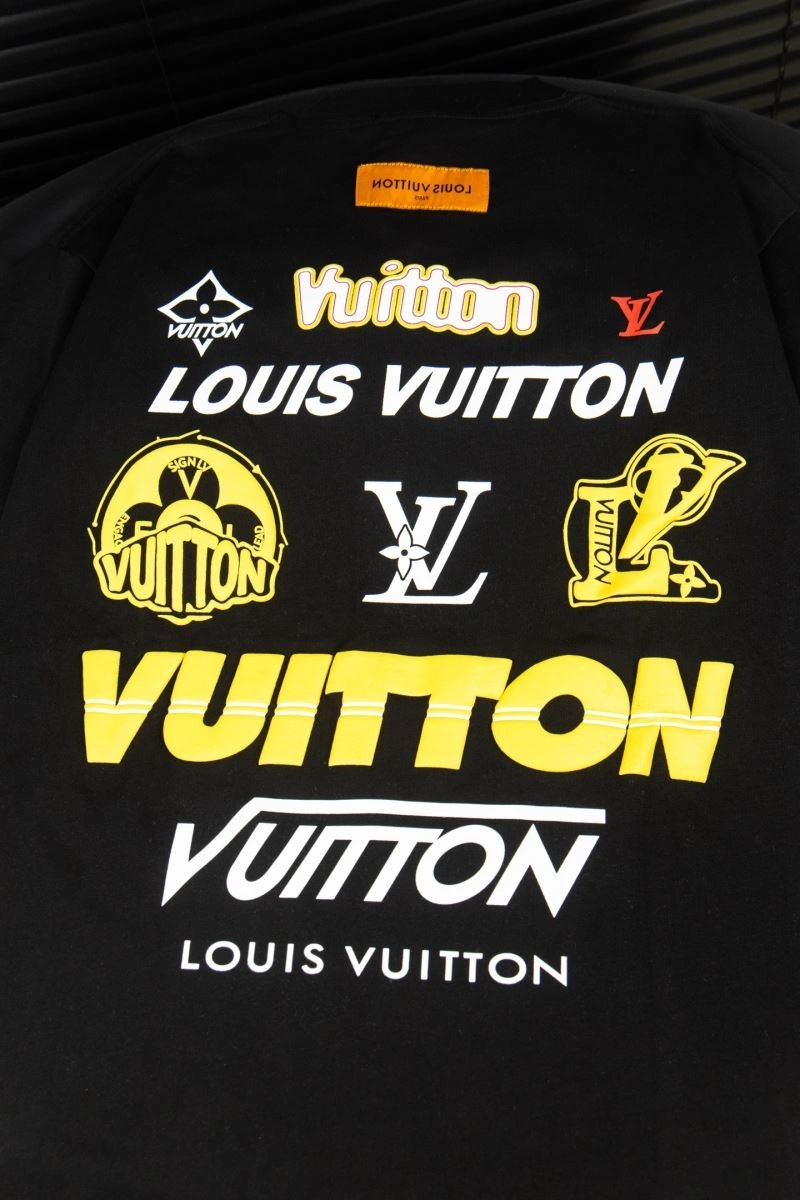 Louis Vuitton T-Shirts ZipUp 135619