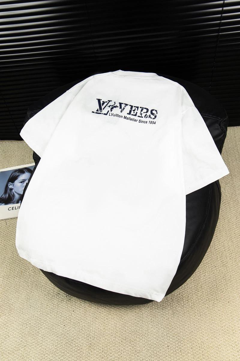 Louis Vuitton T-Shirts Neat 135603