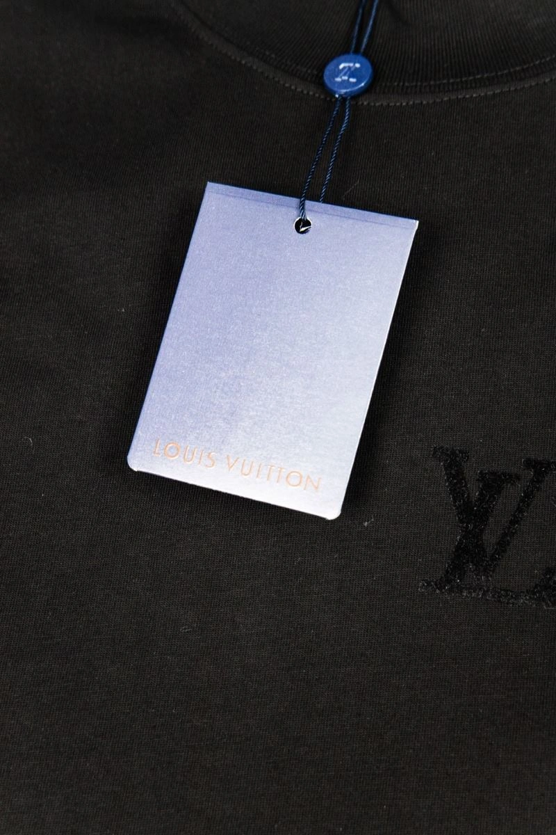 Louis Vuitton T-Shirts WellDesigned 135605