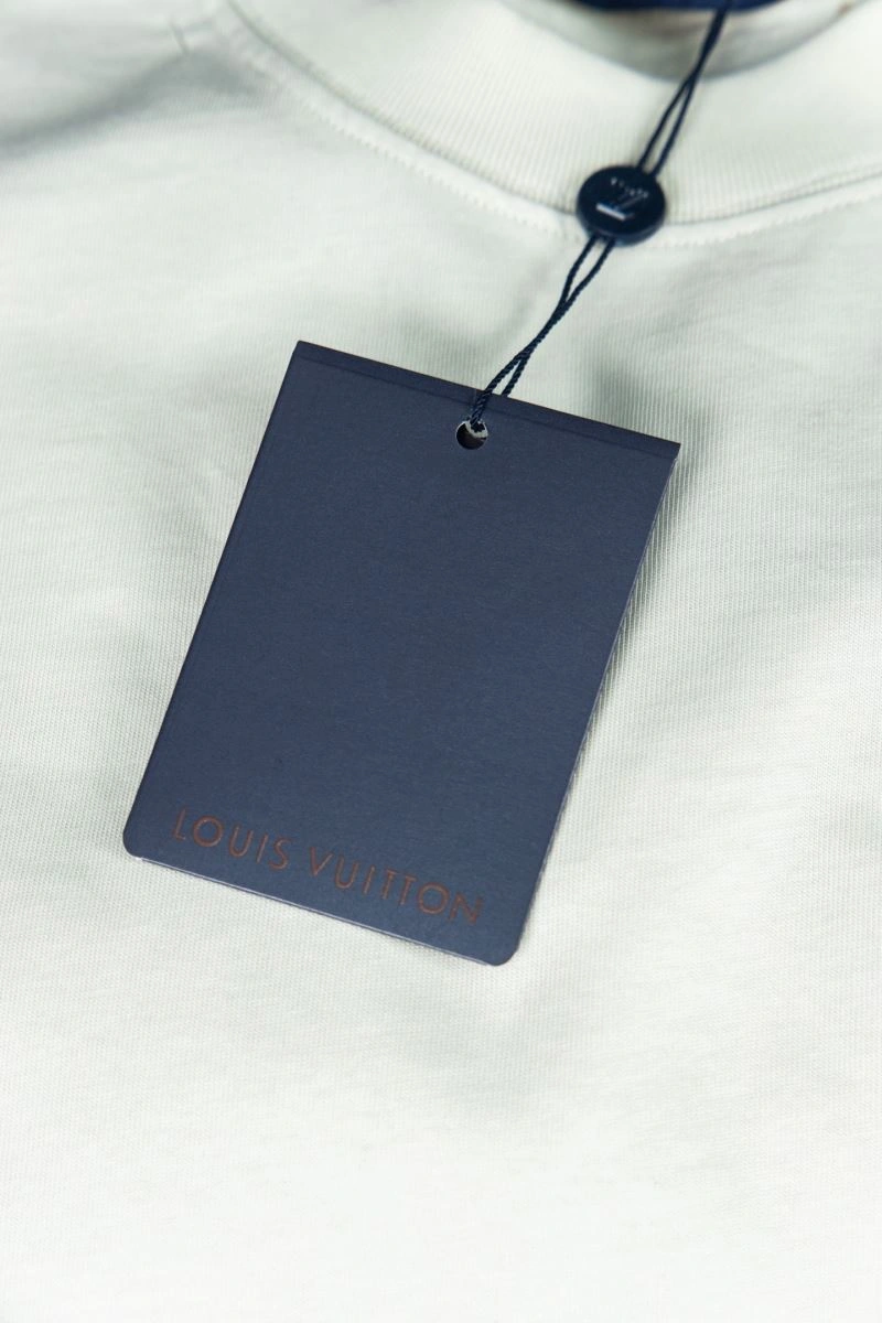 Durable Louis Vuitton T-Shirts 135602
