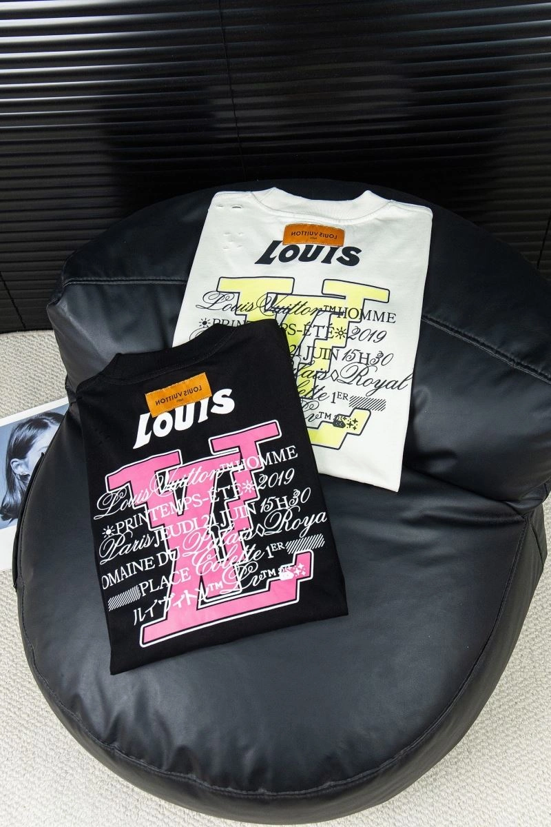 Louis Vuitton T-Shirts Durable 135614
