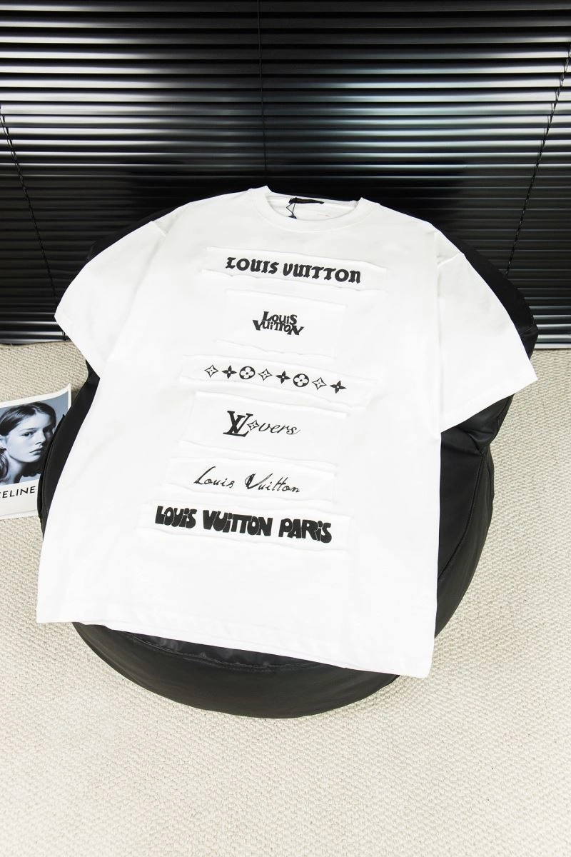 Louis Vuitton T-Shirts Modern 135610