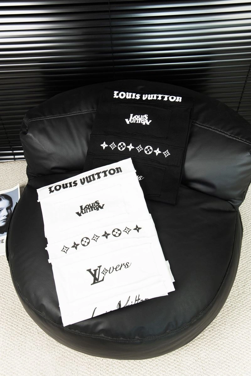 FastDry Louis Vuitton T-Shirts 135608