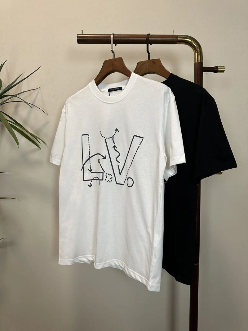 Snug Louis Vuitton T-Shirts 135592