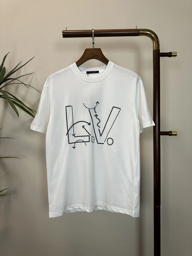 Snug Louis Vuitton T-Shirts 135592