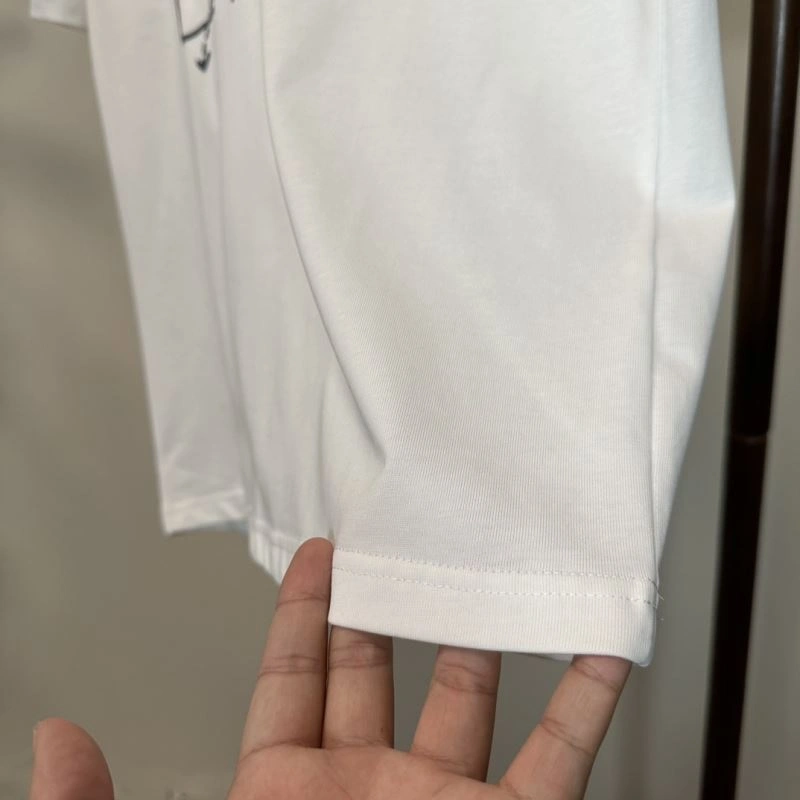 Snug Louis Vuitton T-Shirts 135592