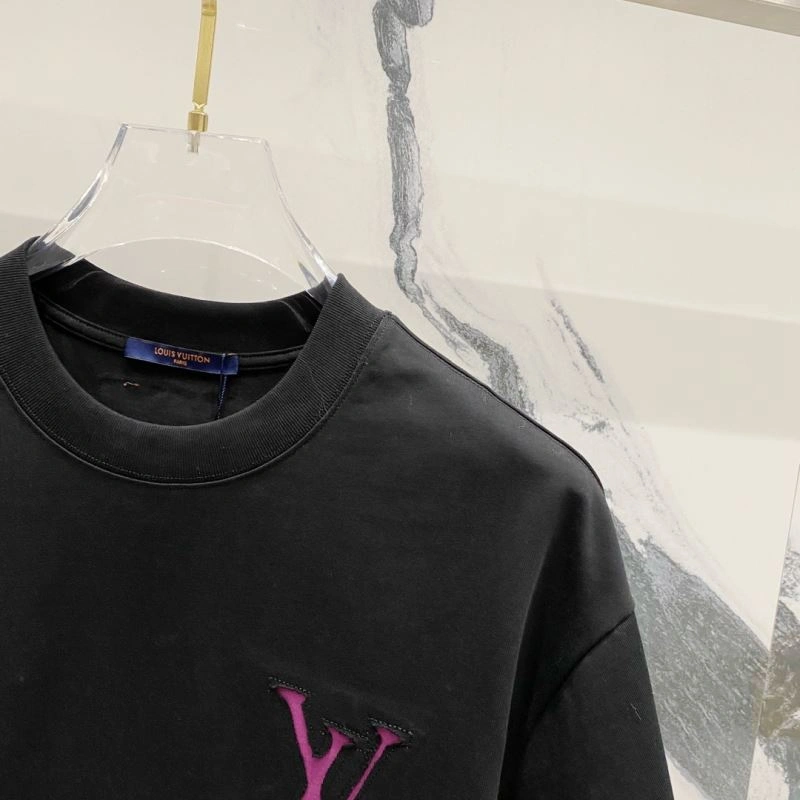 Neat Louis Vuitton T-Shirts 135611