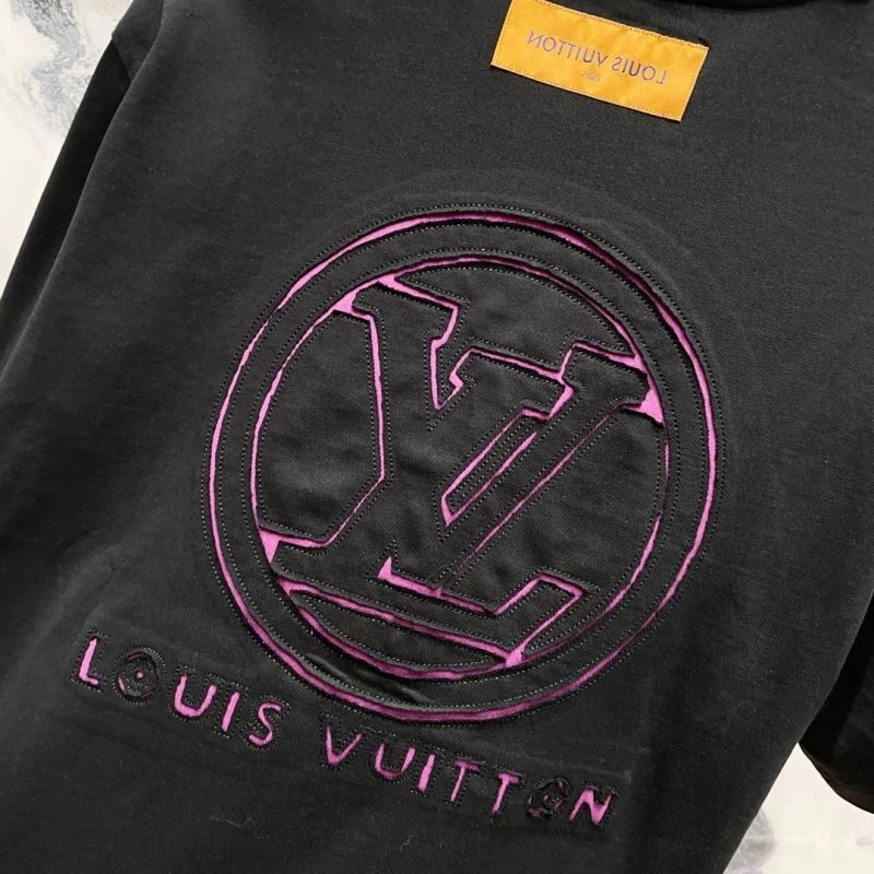 Neat Louis Vuitton T-Shirts 135611