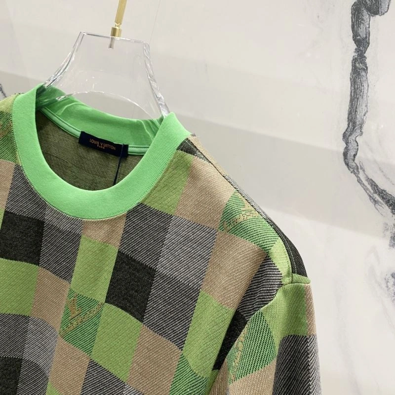 Seasonal Louis Vuitton T-Shirts 135613