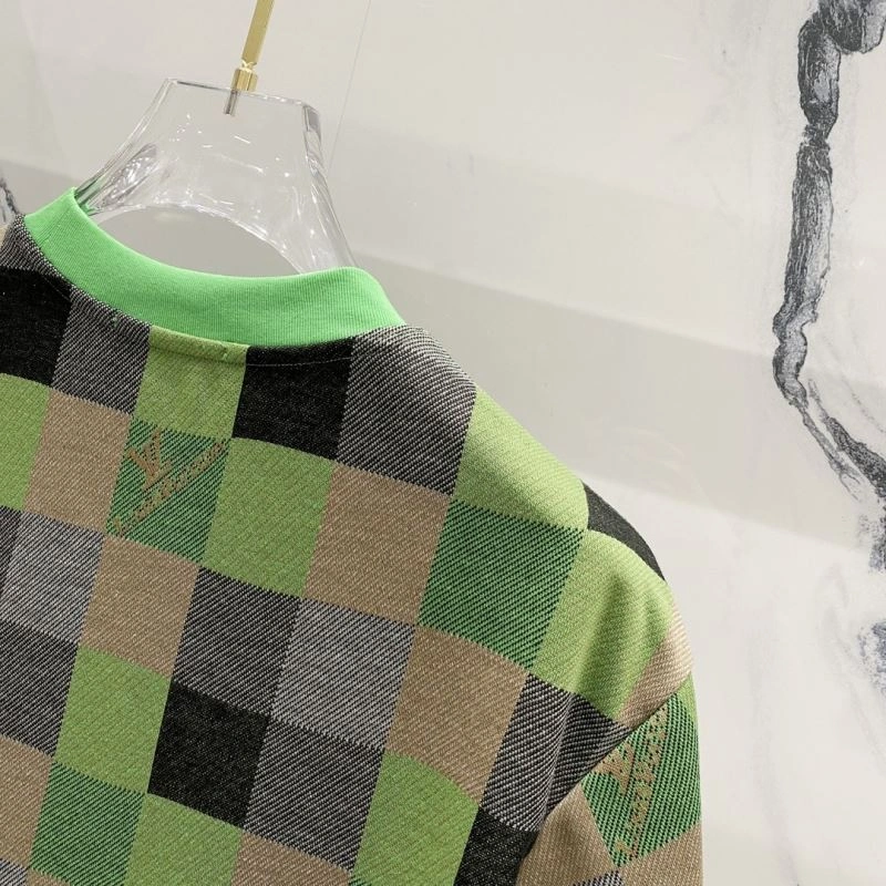 Seasonal Louis Vuitton T-Shirts 135613